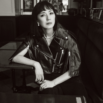 「ミキモト」の南洋パールは、大人の装いをワンランクアップしてくれる存在感のあるジュエリー【板谷由夏×伊藤美佐季の「ドラマを生むジュエリー」】