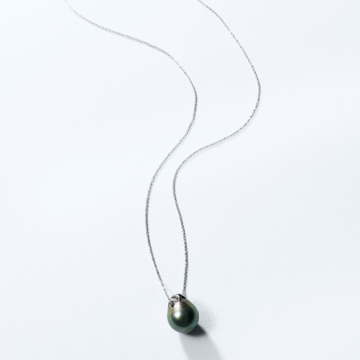 éclat premium認定 大人のエッセンシャルアイテム「森 慶子×blanc iris」タヒチパールネックレス