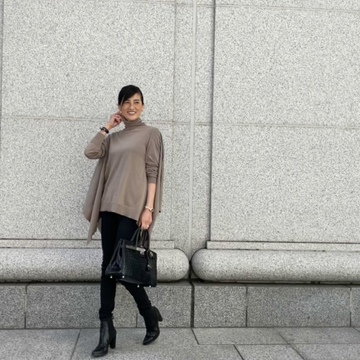 一枚でスタイルが決まるトップス