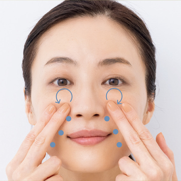 顔筋を鍛えるフェイササイズで、シワの記憶を消去！【アラフィー世代のシワケア】