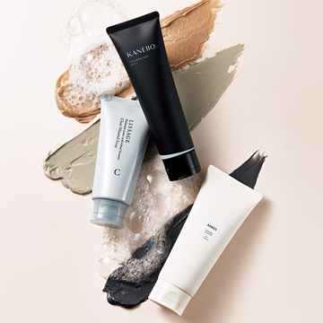 くすまない肌が欲しい！50代が使うべき、クレイや炭の「吸着洗顔」3選