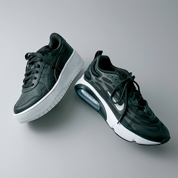 買い足すならこの2足！この秋の「黒スニーカー」は“ちょっと厚底”が旬