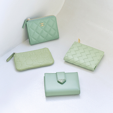 【2025年に向けて買いたい最新財布】清涼感と甘さを兼ね備えた”ペパーミントカラー”の財布4選