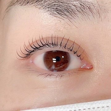 目元で第一印象ぱっと明るく～　毎月の楽しみまつ毛パーマ