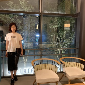 ヘビロテ決定　ホワイト✖️ブラック　ロゴＴシャツコーデ②