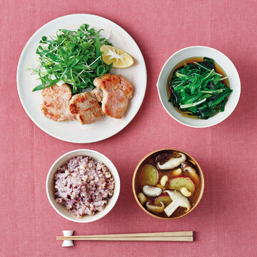 更年期以降の幸せホルモン不足を解消！「メンタル応援献立」の組み立て方とは？