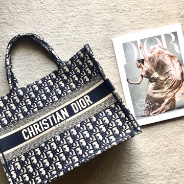 ディオールブックトートスモールサイズ♡