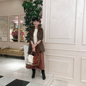 やっぱり今季はプリーツスカート♪