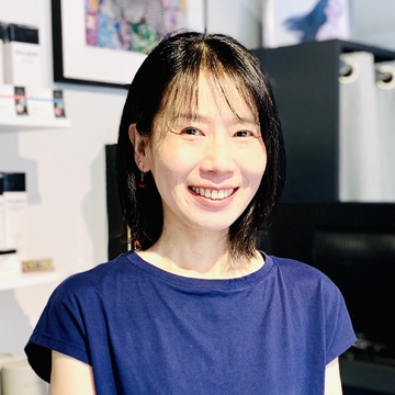 ヘアマニキュア&ヘッドスパへGO！