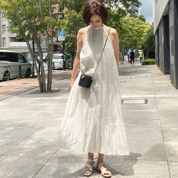 ザラとシャネルで「効かせる黒」