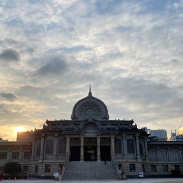 築地本願寺で「朝活」