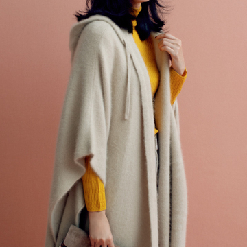 どんな色も受け止める！ 大人の艶出しがかなう「クールベージュ」コーデ＆アイテム15