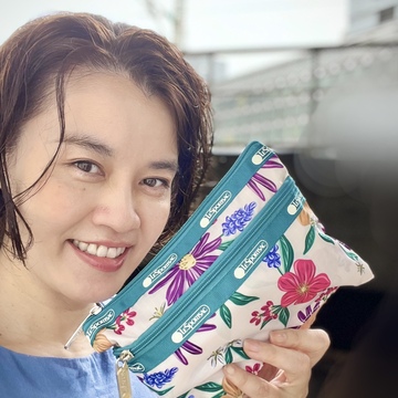 働くJマダムもテンション上がる☆特別付録はカラフルポーチ