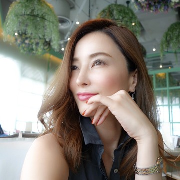 美人ママ社長 戸田さと美ちゃん！