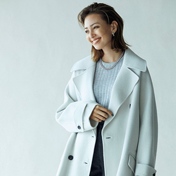 遊びあるデザインが楽しい！着映えする大人仕様のピーコート