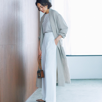 美シルエットパンツ＋ひとくせフラットで脚長見えを演出【優美なパンツとフェミニンシューズ】