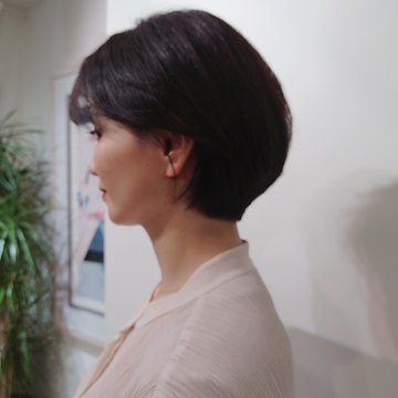 「50代に似合うヘア決定版BOOK」を持参し春のヘアカット