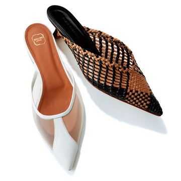 ひとクセあるとんがりフェミニン靴がシンプルコーデのアクセント【真夏の“買い足し”小物】