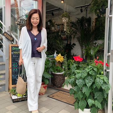 シンプルカジュアルスタイルに思い出のアクセサリー✨