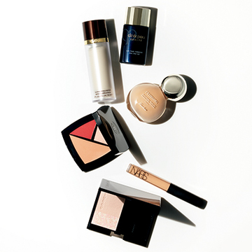 至近距離でも問題なし！ハリ・ツヤを増す優秀コスメ6【同窓会ベースメイク】