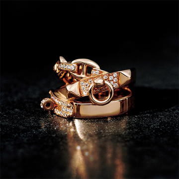 「エルメス」の魅力が詰まった心躍るリングで春の手もとを華やかに！