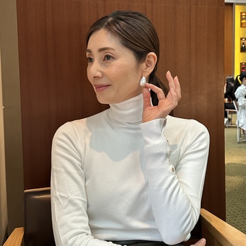 ホテルランチで新しいピアスをデビュー