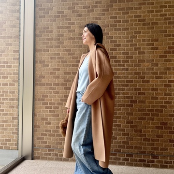 「シルクカシミヤ混 浅Vネックニット」極上の肌触りと美しい光沢、重宝する一枚間違いなしです！