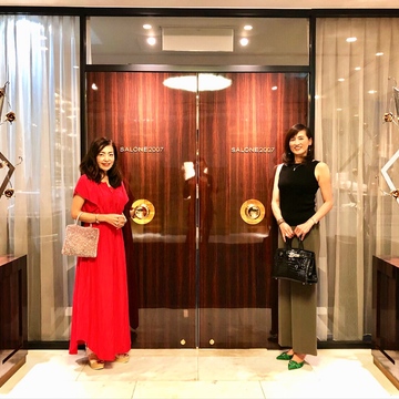 「Jマダムの8月はカーキが正解」