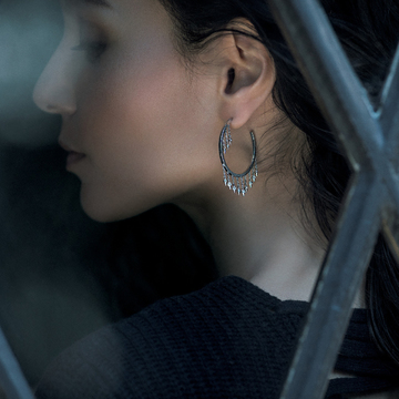 技ありフープで、軽やかさと存在感を両立　五選