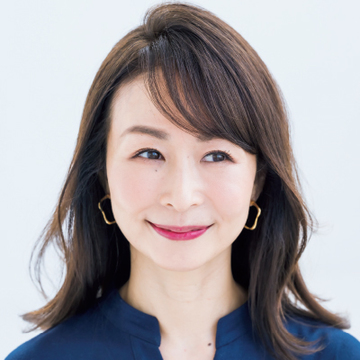 ＜前髪オーダー＆スタイリング術④＞うねり毛でもコントロール可能な“流し前髪”