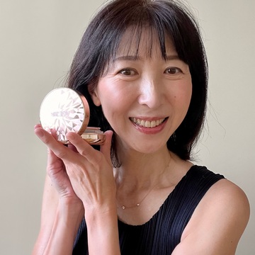 発光パール肌になれる！プチプラ韓国ファンデと品切れ続出コンビニコスメ