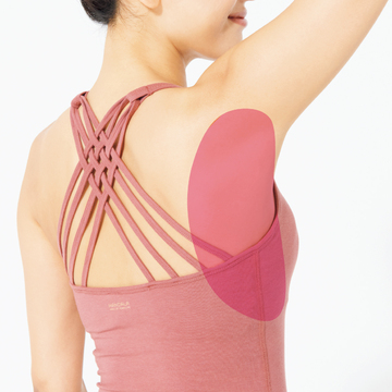 四十肩・五十肩を筋膜リリースで改善！フォームローラーで脇から肩甲骨をほぐす方法＜動画付き＞