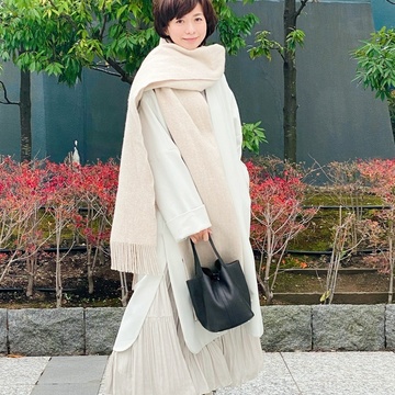 女らしさを上げてくれる揺れスカート