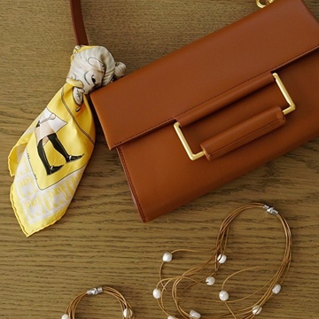 久しぶりにエルメスのスカーフの出番♡