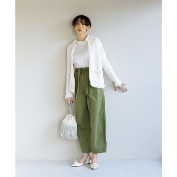 気温18℃曇りの日は、レディなツィードジャケットで華やかさをプラス｜3/28(火)【50代の毎日コーデ】