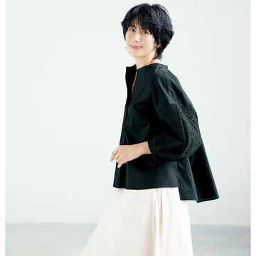 夏に頼れる細身えディテール満載「E by éclat」の名品シャツ