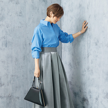 ビジネスにもフォーマルにも使える「プラダ」のレザーバッグ