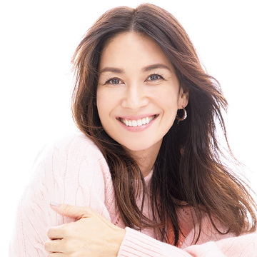 ブレンダの春ヘアは、レイヤーを忍ばせたきれいめセミロング！【50代髪型・ヘアスタイル】