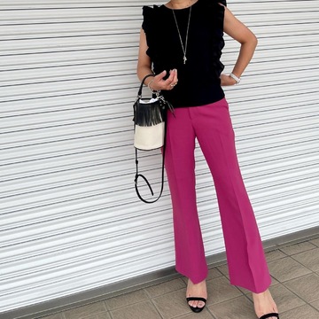 「ユニクロ」履くだけで痩せたと言われる美脚パンツ