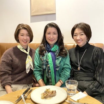 注目のエリア・茅場町にて～おしゃれビストロで華組同期会ランチ＆絶品バターロールのお店～