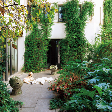 【パリクリエイターたちのインテリア】サステイナブルなヴィンテージ家具をメインに