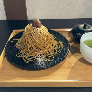 秋のお散歩。お寺とモンブラン。