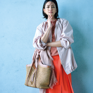 しゃれ見えのコツは「きれい色×くすみカラー」のグラデーション【きれい色スカートの着こなし新ルール】