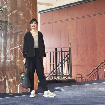 ケープデザインパンツスーツで恵比寿ウェスティンホテル中華ランチ