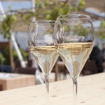 フランチャコルタ協会新会長に聞く  “美しき泡”の奥深い魅力 【飲むんだったら、イケてるワイン／WEB特別篇】