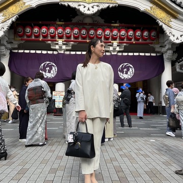 歌舞伎は衣装もモダンだった