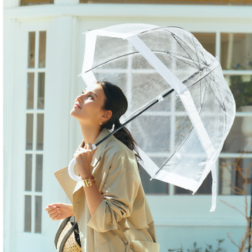 梅雨時のお出かけも楽しく快適に！雨の日のおしゃれ小物