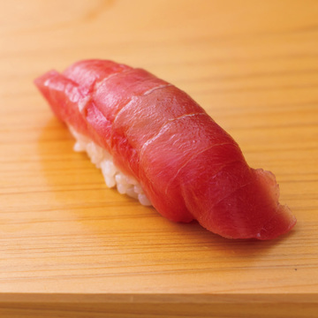 センスとおもてなしが心地よい伊勢の鮨店　こま田