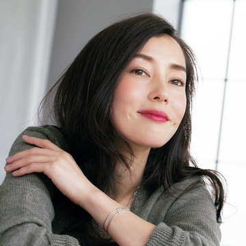 肌本来の透明感とおしゃれ感を引き出す「こっくりベリーリップ」　五選