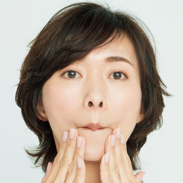 表情筋が目覚める「美顔ワークアウト」でヤギだるみを解消！【「ブルドッグだるみ」と「ヤギだるみ」】